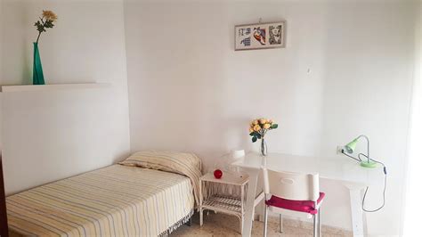 compartir piso sevilla estudiantes|Alquiler de pisos y habitaciones para estudiantes en Sevilla .